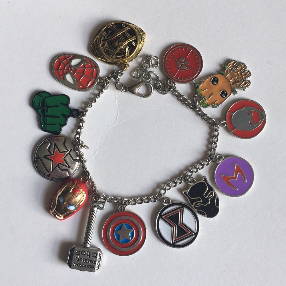 Marvel Avengers Hero Charm Bracelet